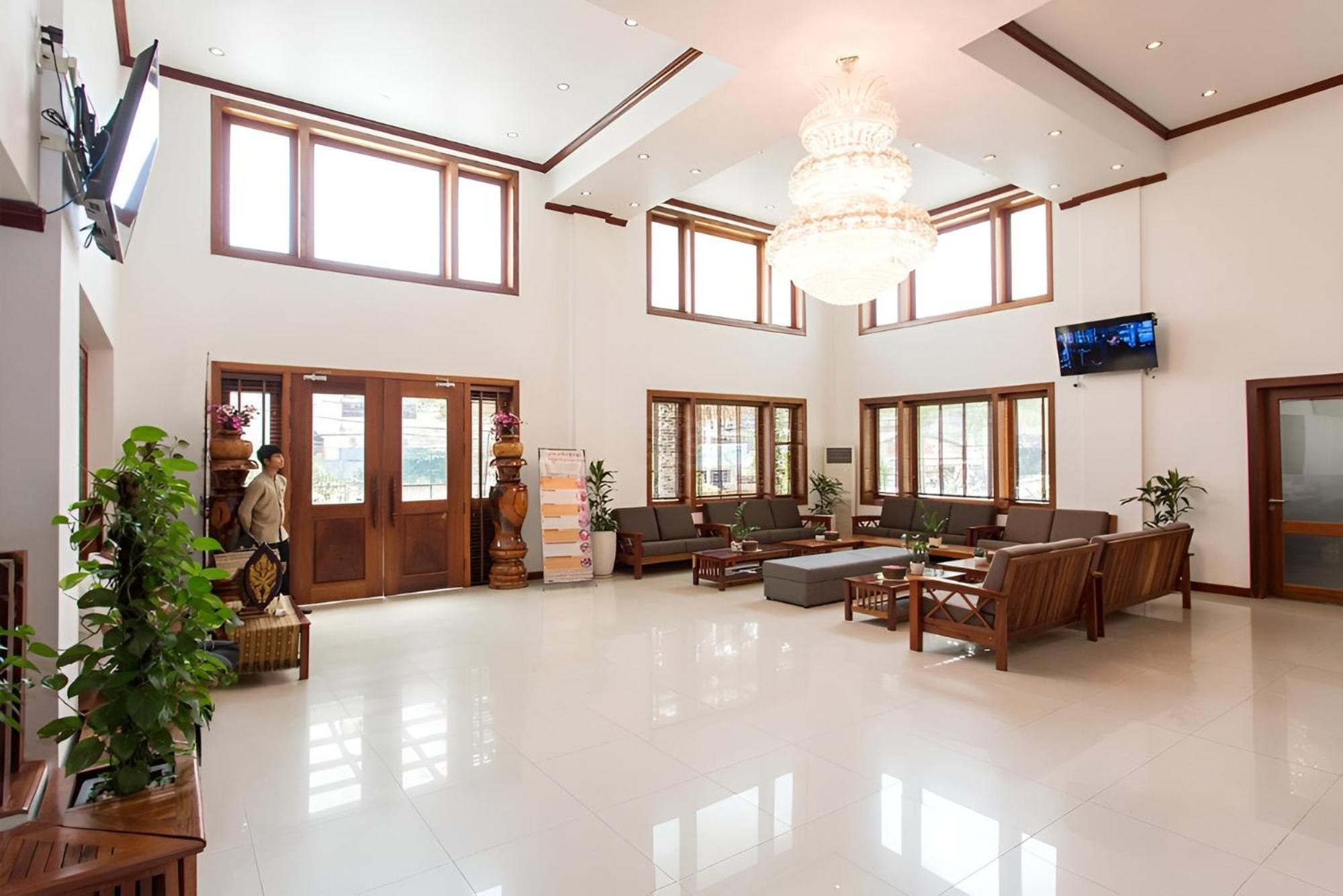 Cheathata Cts Hotel Siem Reap Exterior photo
